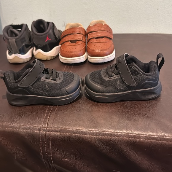 Baby Shoe Lot of 3 Pairs Size 3C/4C - Picture 13 of 15